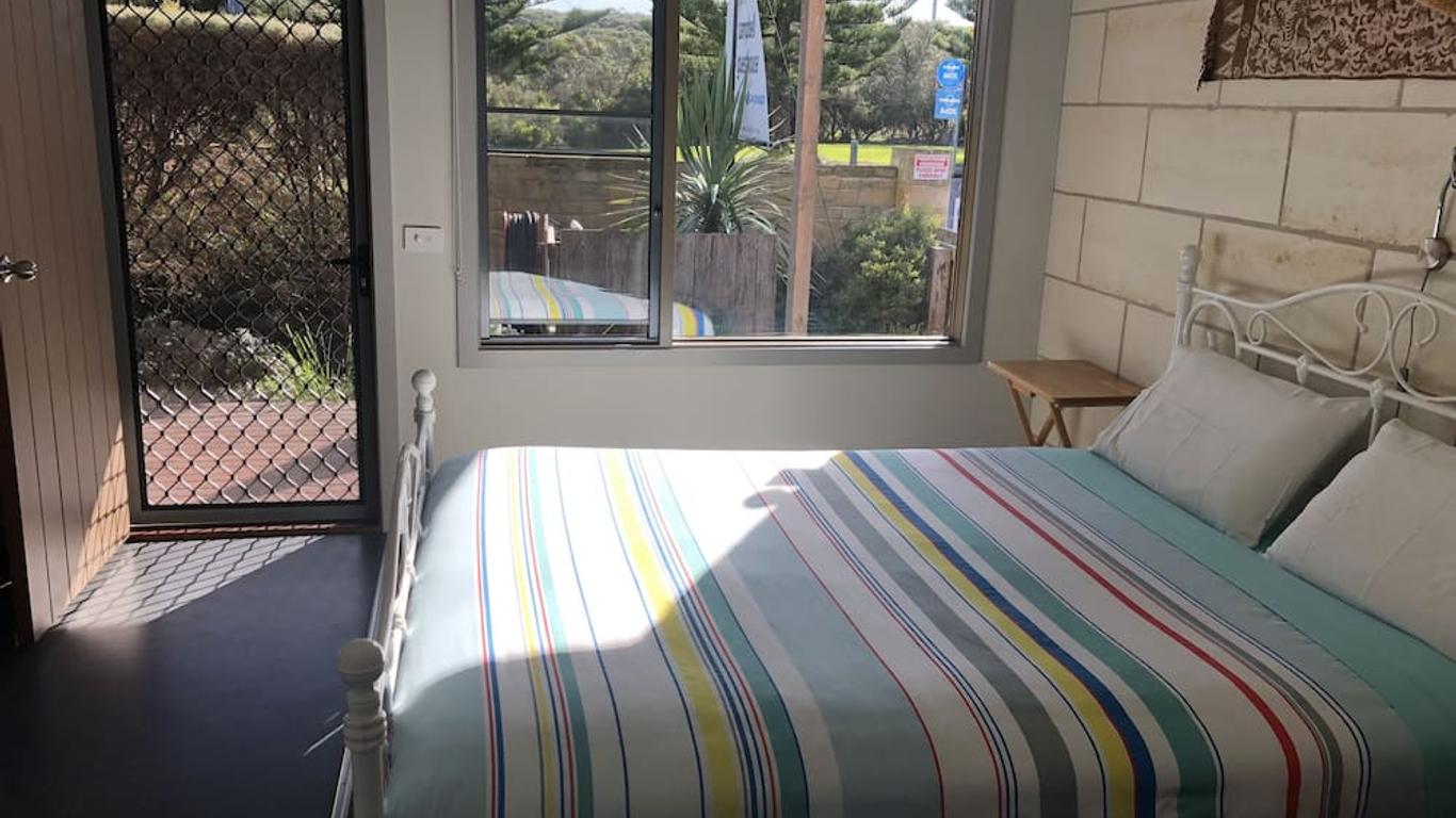 Port Campbell Guesthouse & Flash Packers