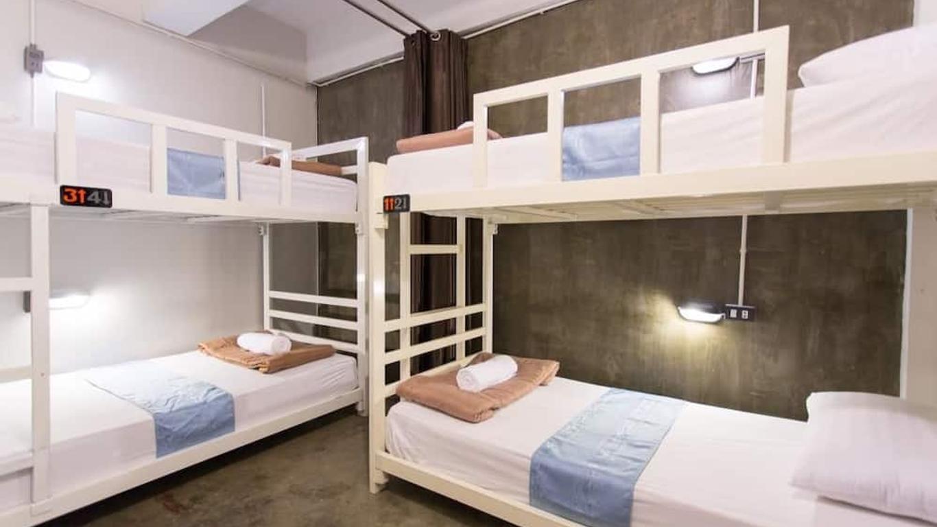 Zz Hostel