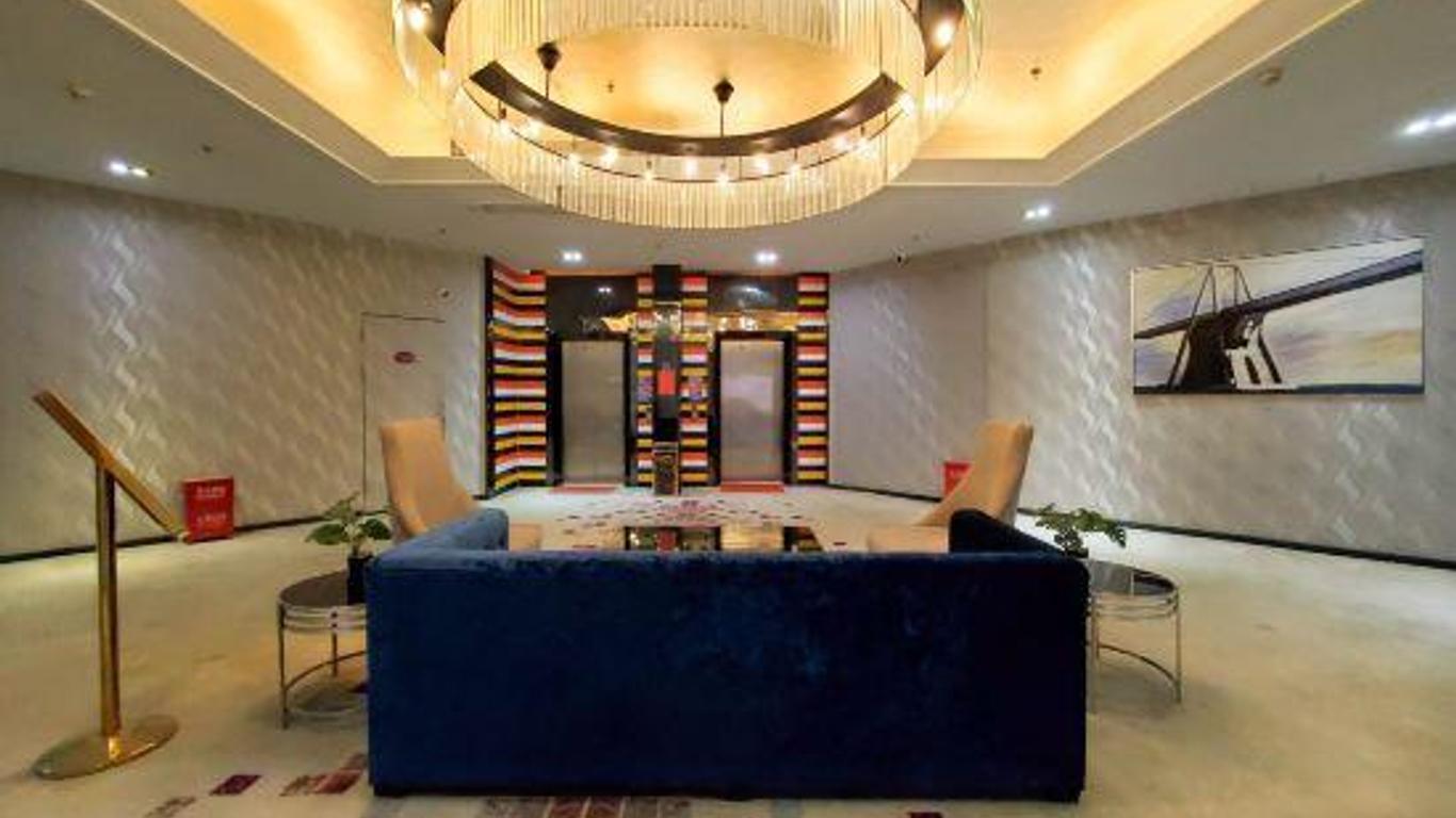 Himalaya Hotel (Shenzhen North Railway Station Tongcheng Center Branch)