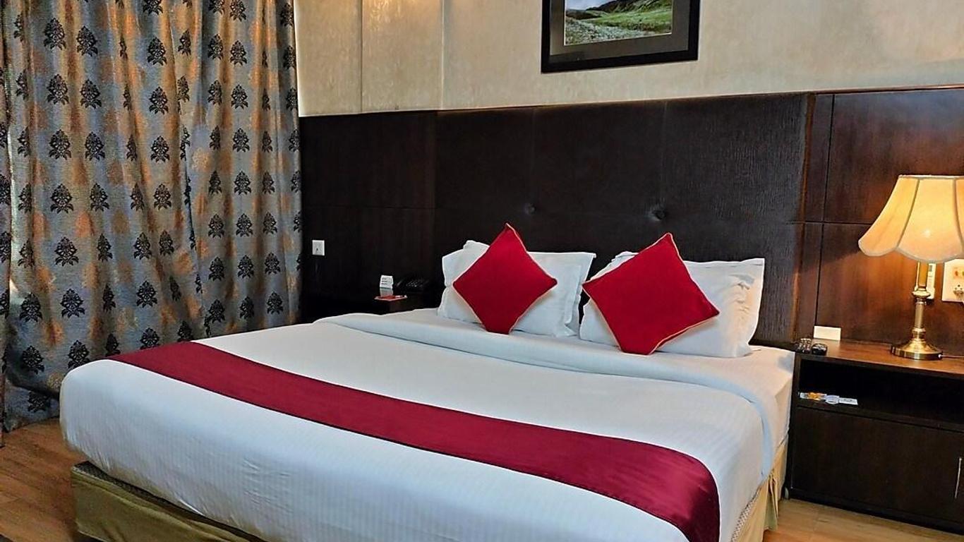 Oriental Grand