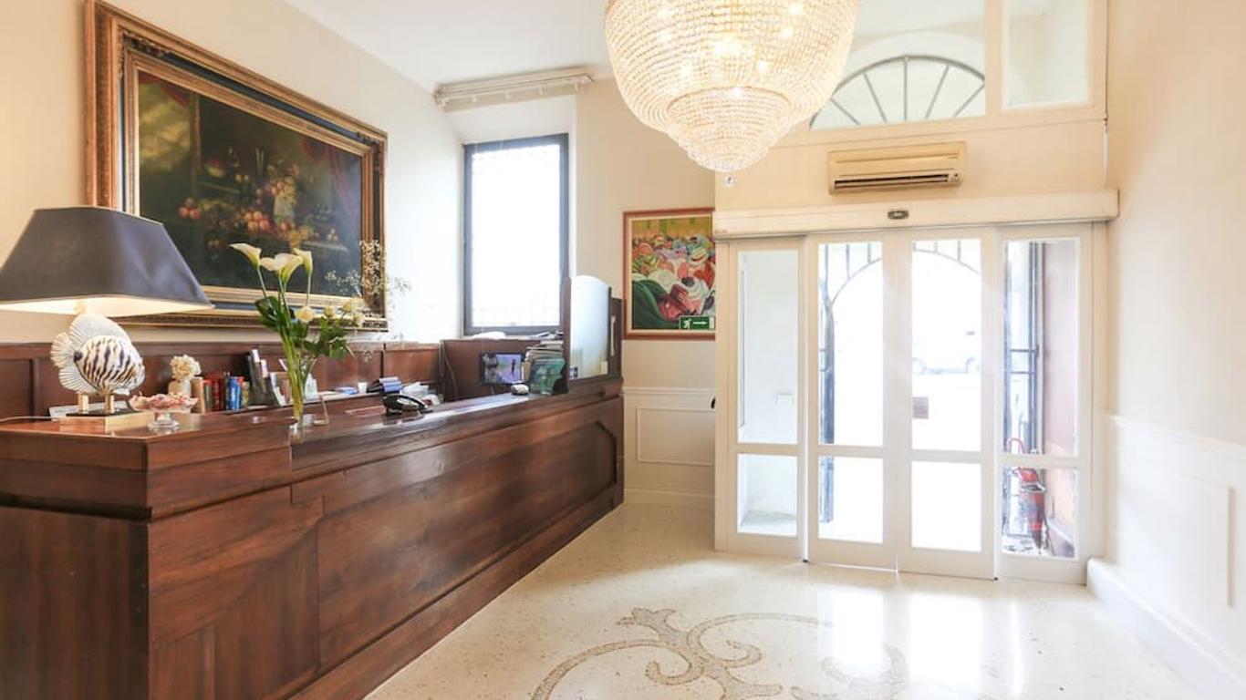 Hotel Ariston
