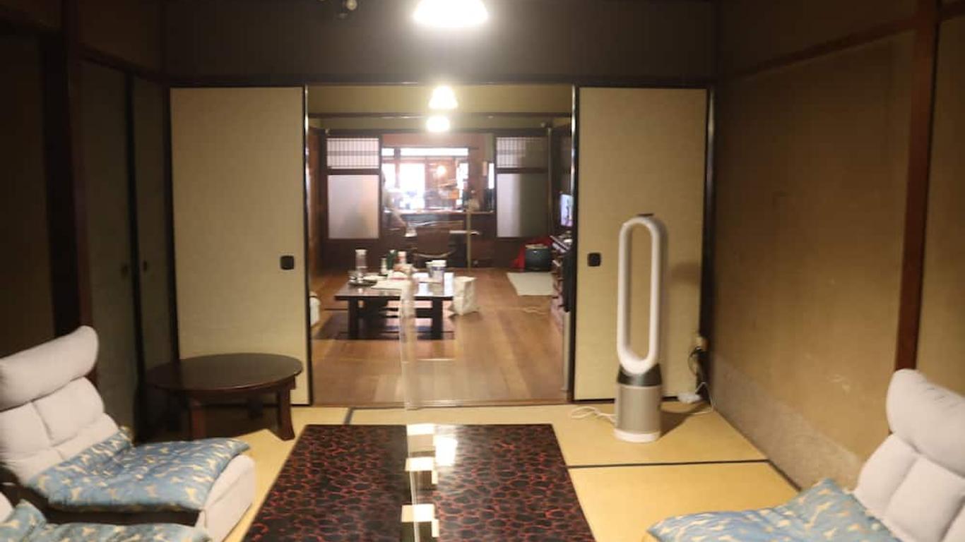 Gallery Nozawa Inn