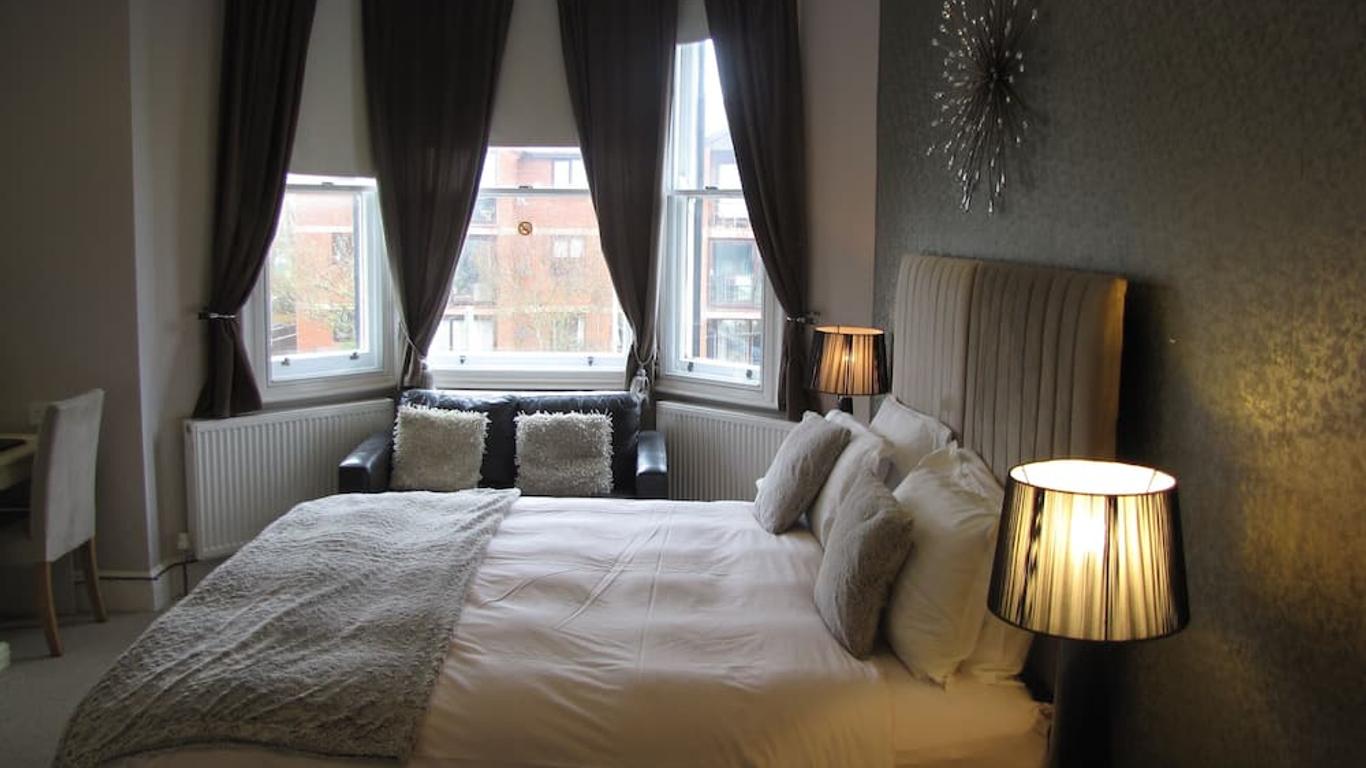 Ashmira Guest House