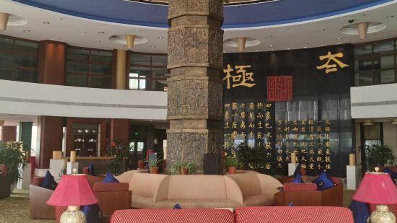 Tachee Island Holiday Hotel