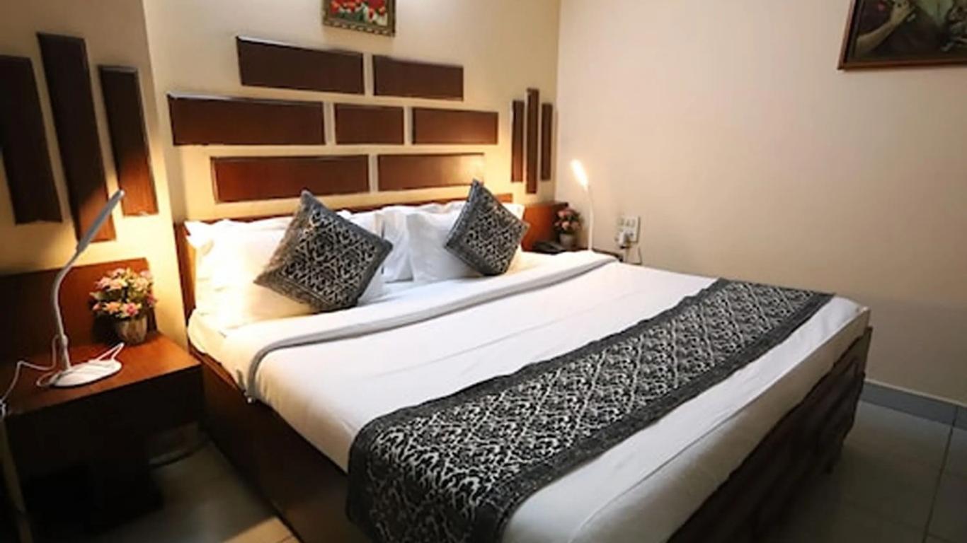 Hotel Silver Arc