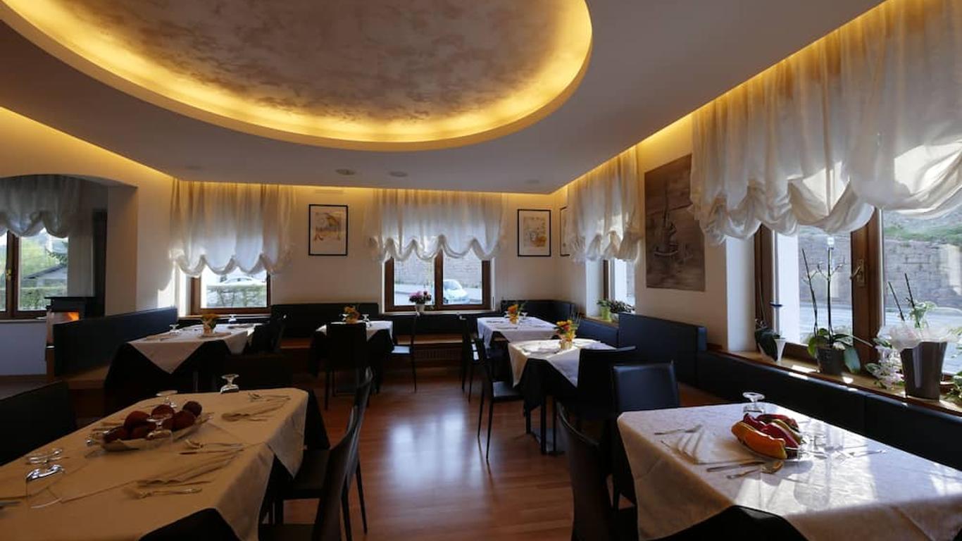Albergo De March