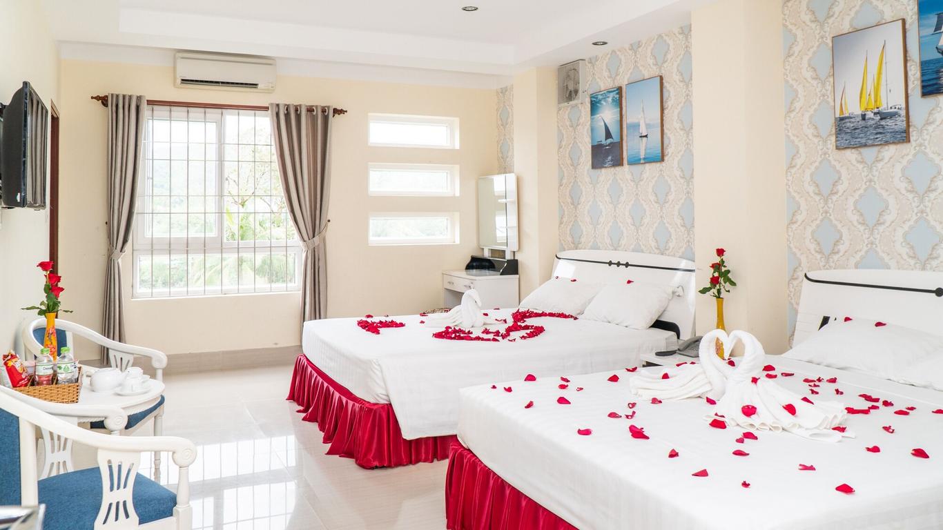 Sun & Sea Hotel