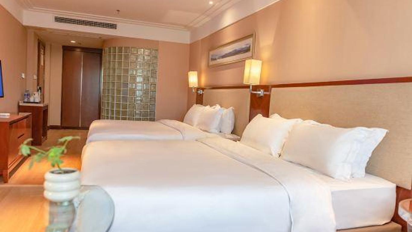 Fouch Hotel