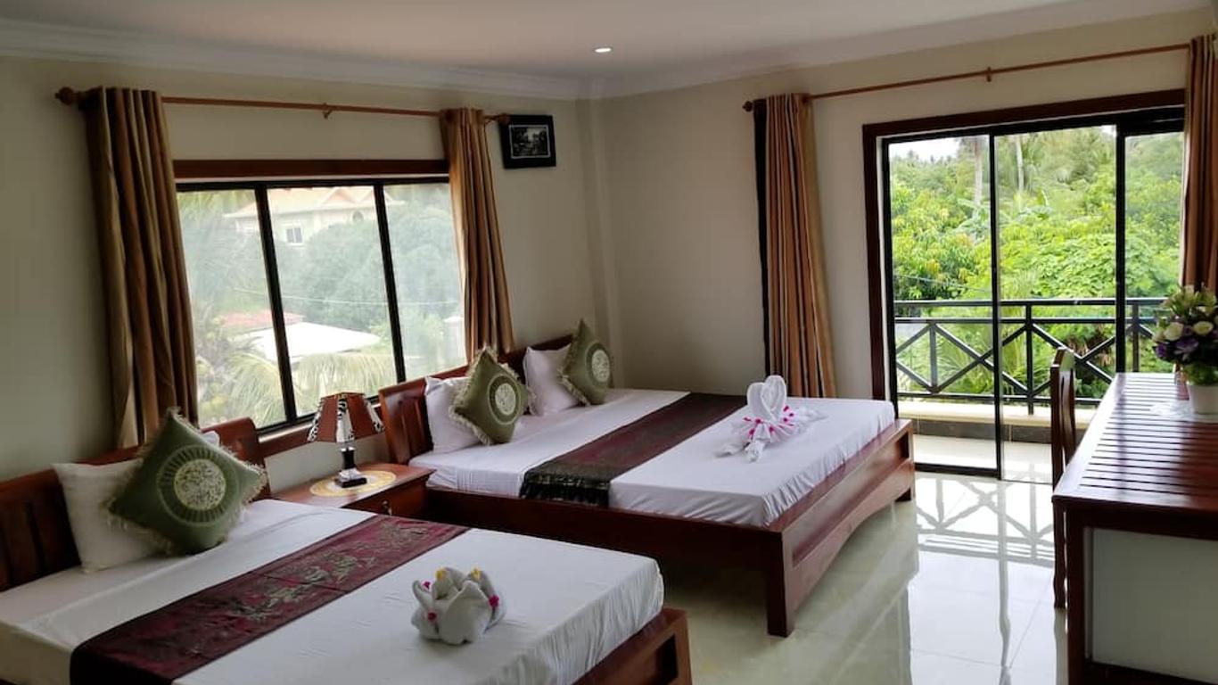 Blue Diamond Hostel