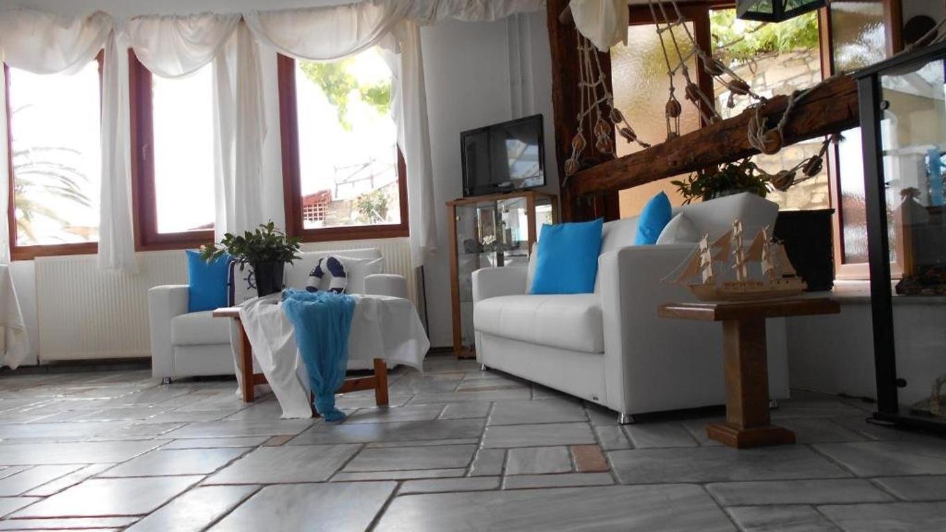 Kinira Beach Hotel
