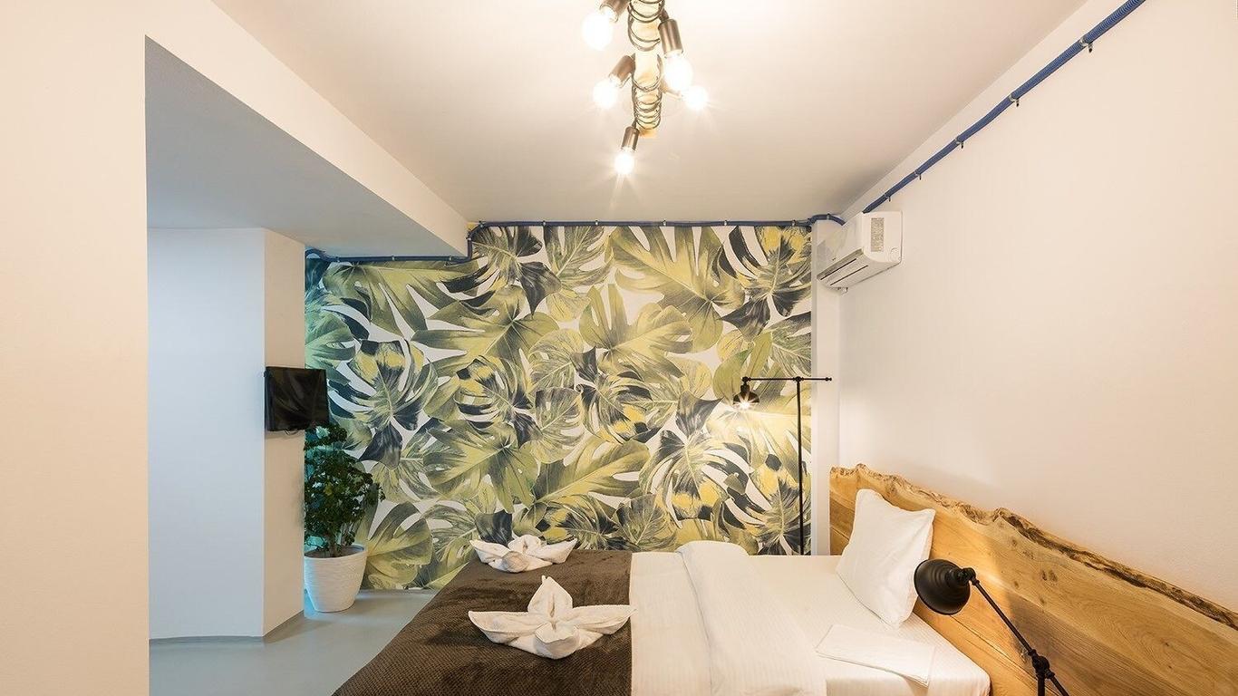 Omega House Hotel