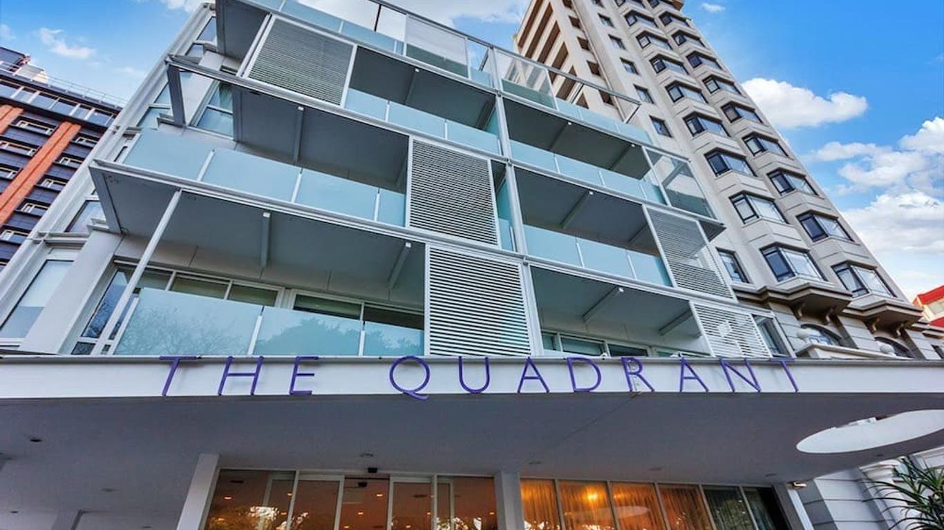 Quadrant 2 Bdr with Seaview & Parking