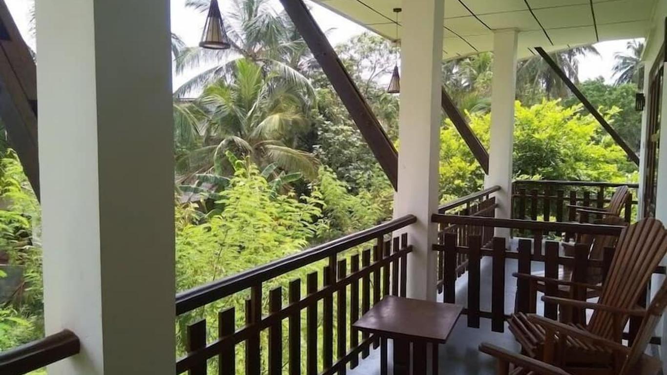 Balcony Rest