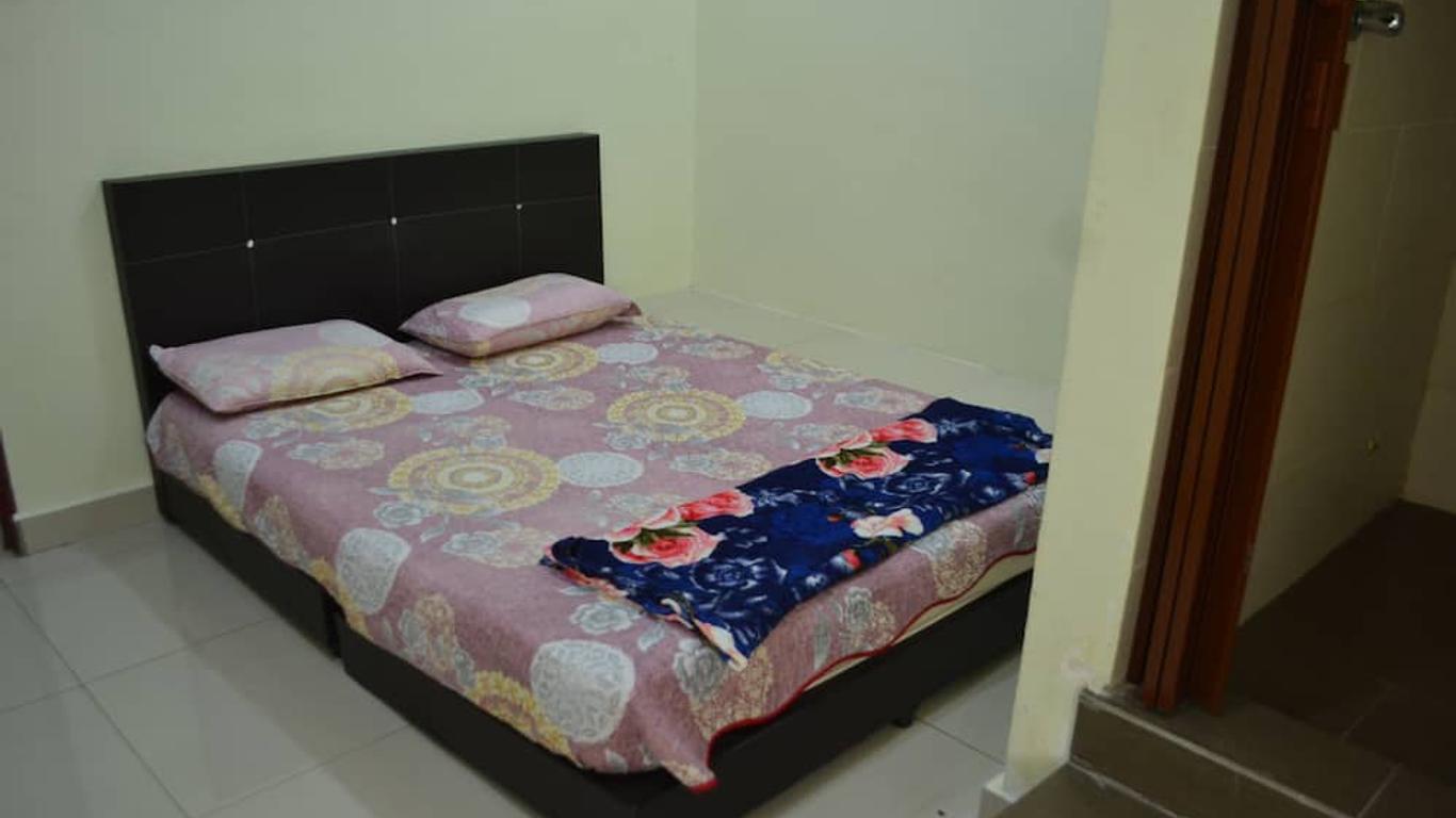 Sitiyam Homestay Seri Kembangan