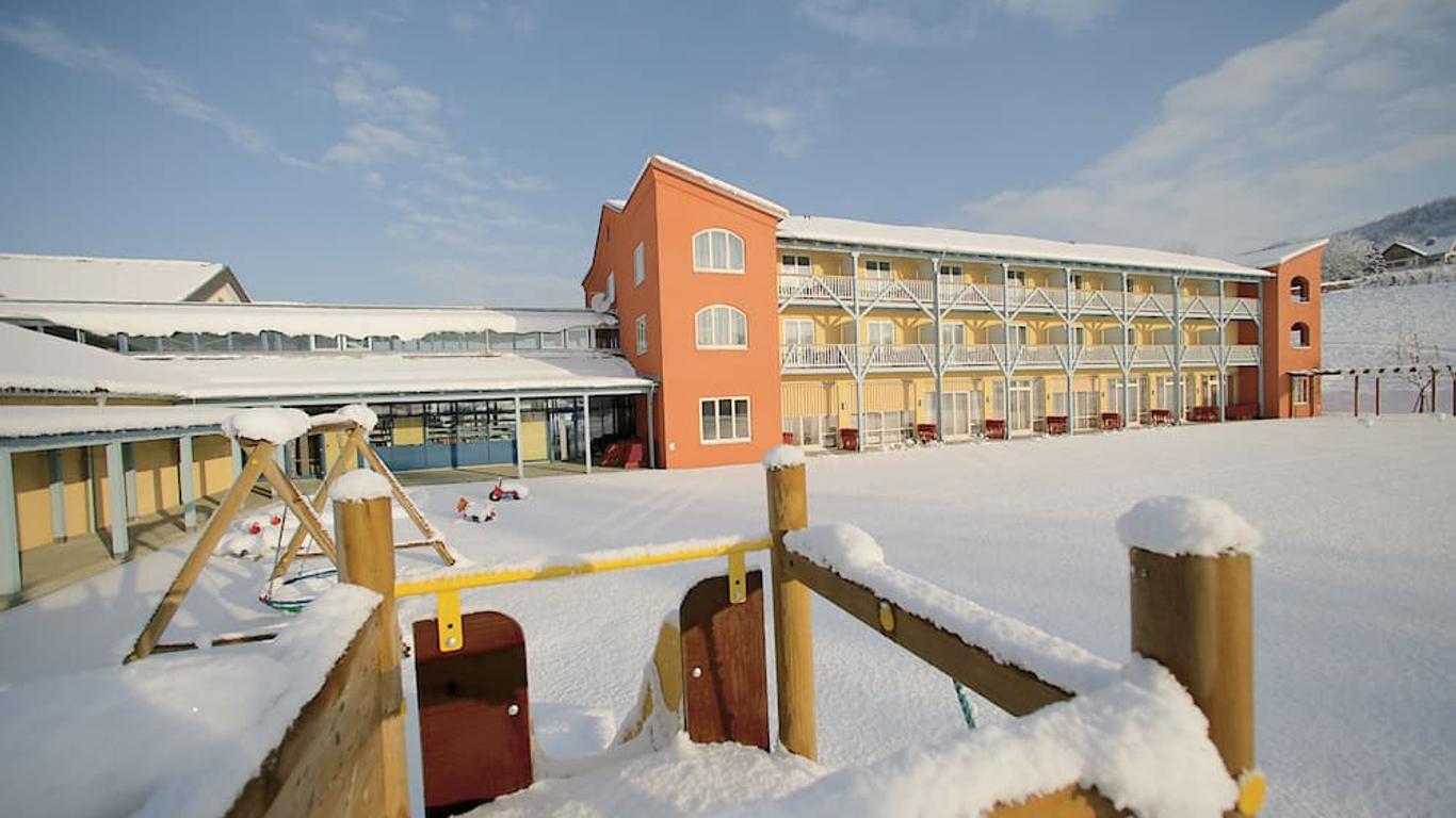 Hotel Jufa Gnas