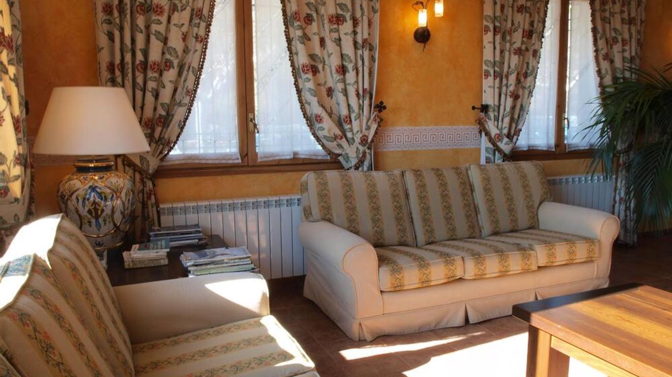 Hotel Turmo