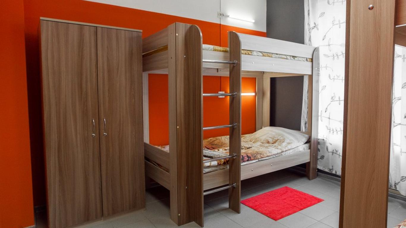 Camin Hostel
