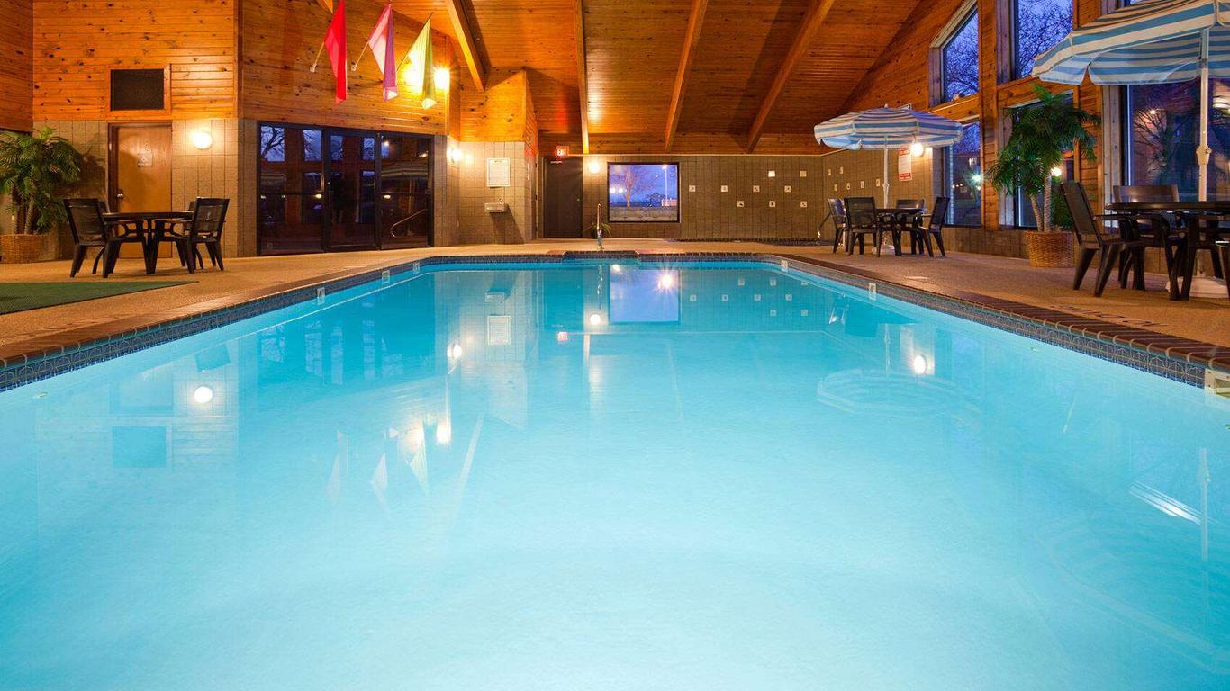 AmericInn by Wyndham Charlevoix