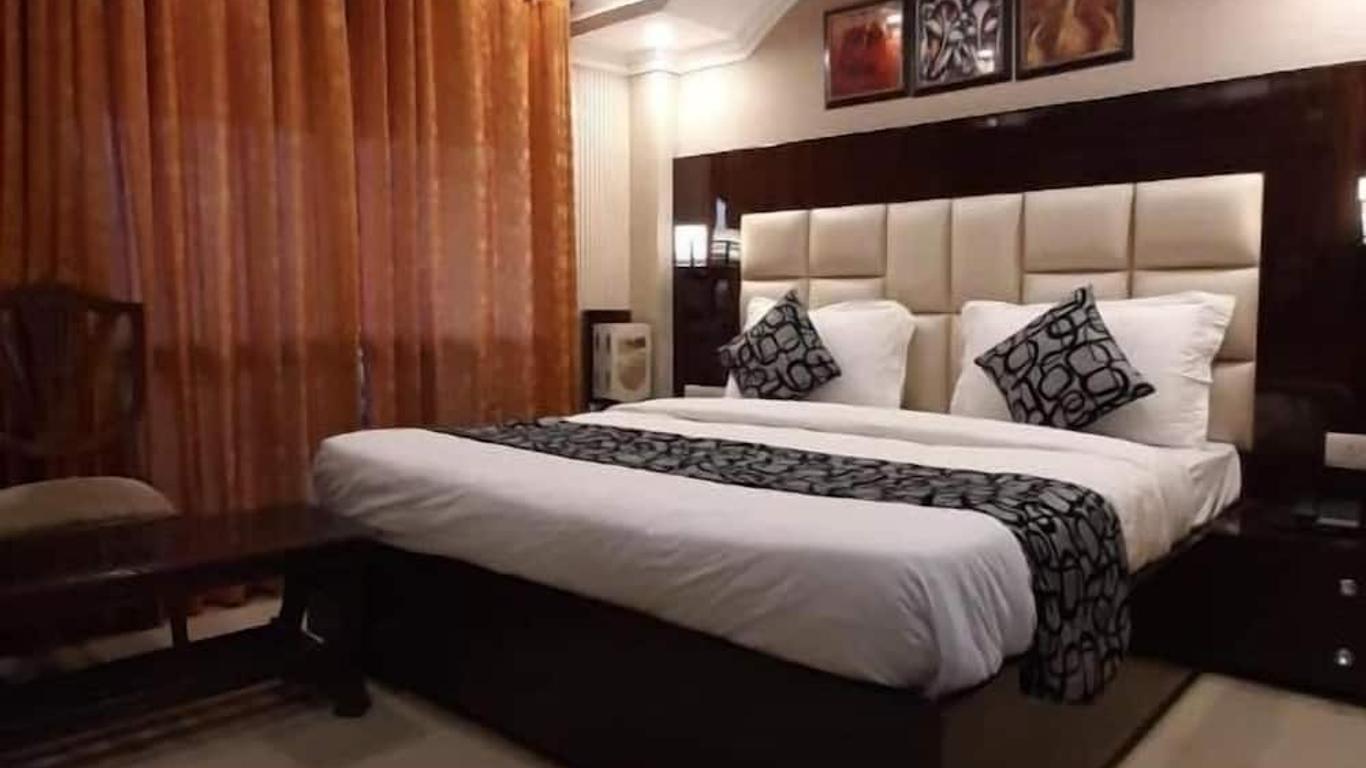 Krishna Inn