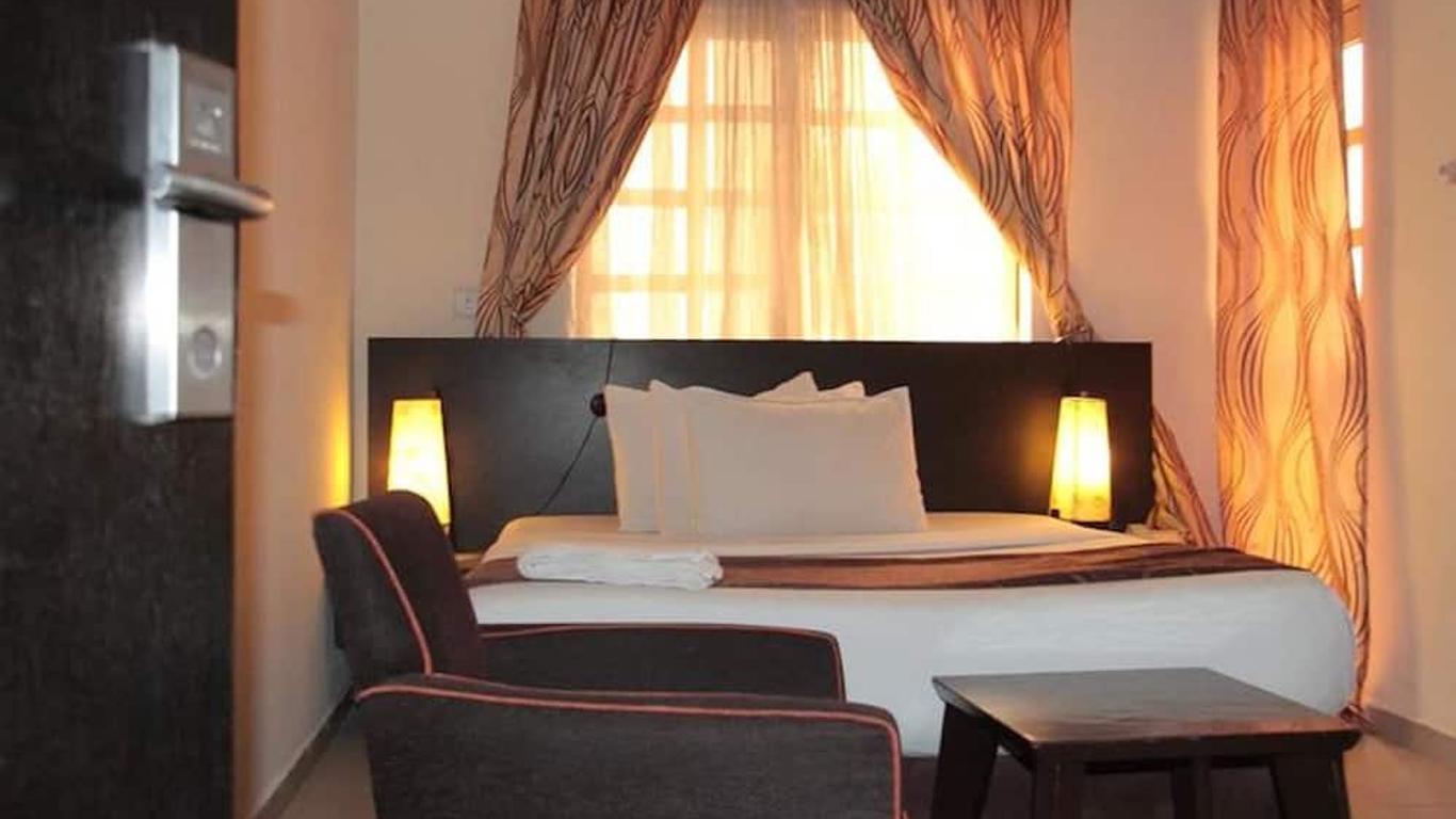 Lakeem Suites (Adebola)