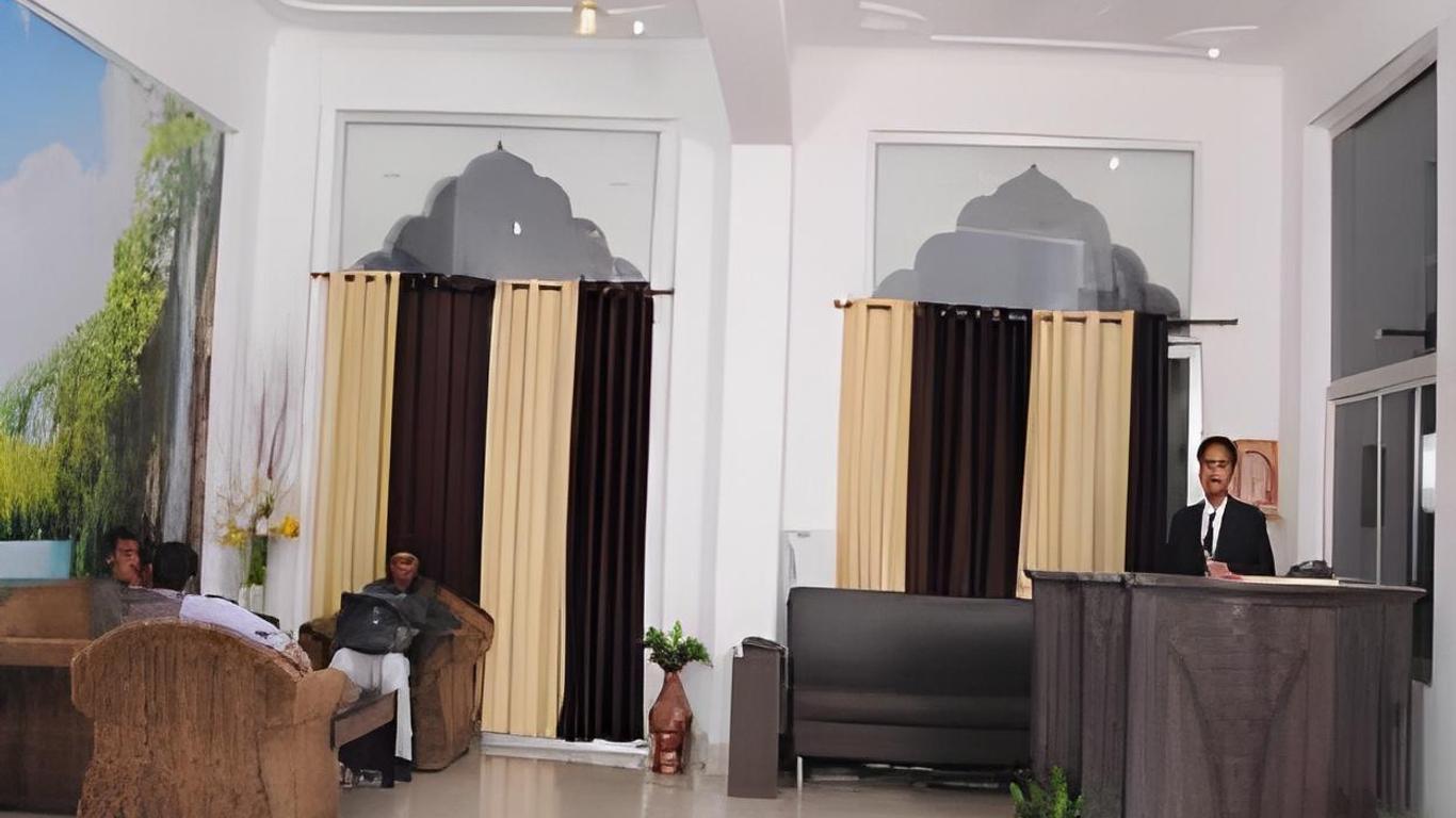 Hotel Raj Palace