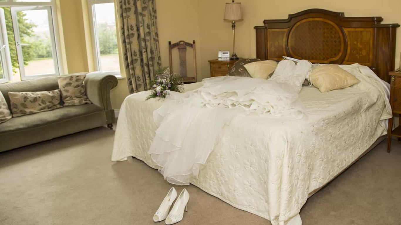Coolanowle Country House