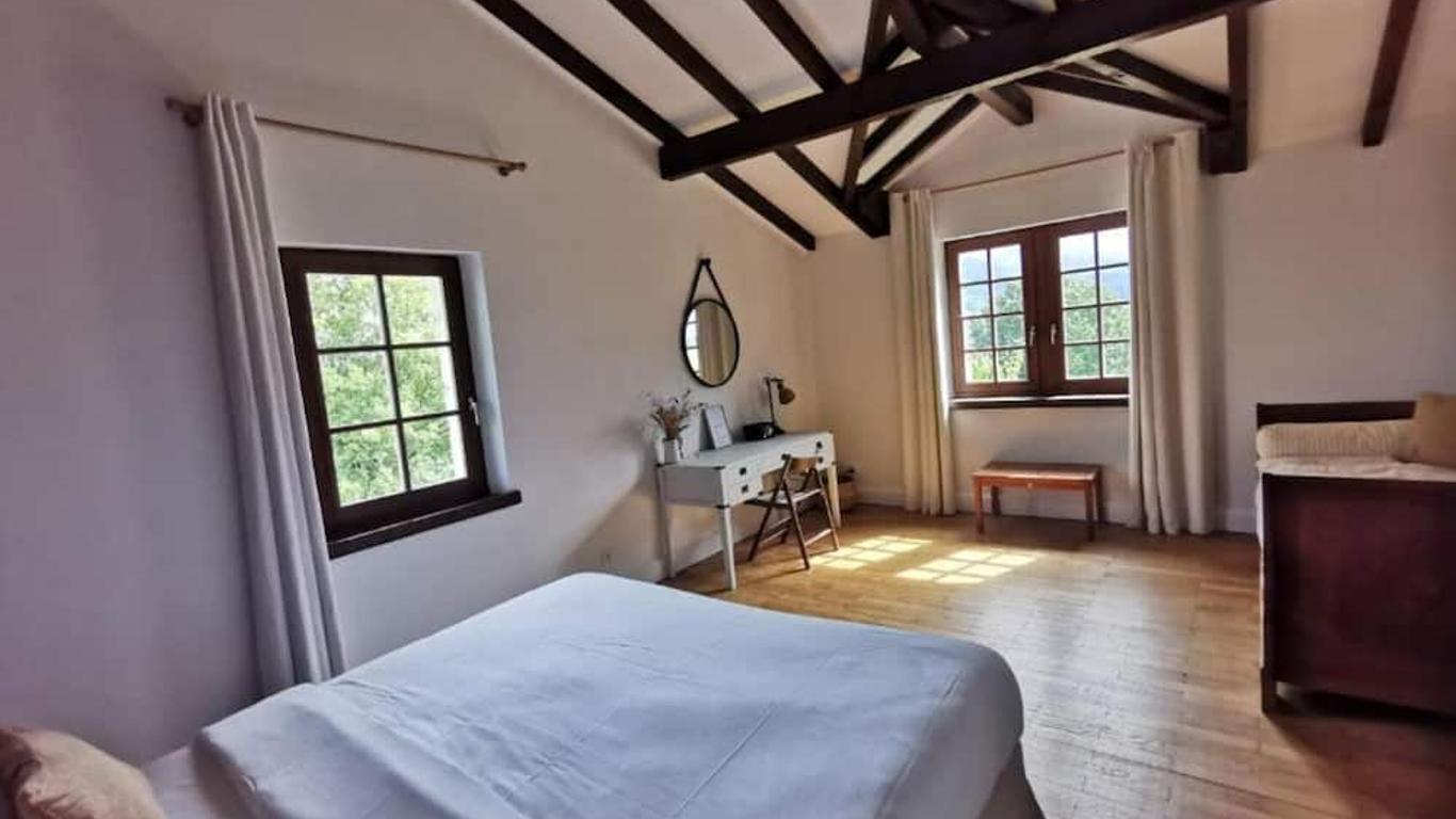 Chambres d'Hôtes Irazabala