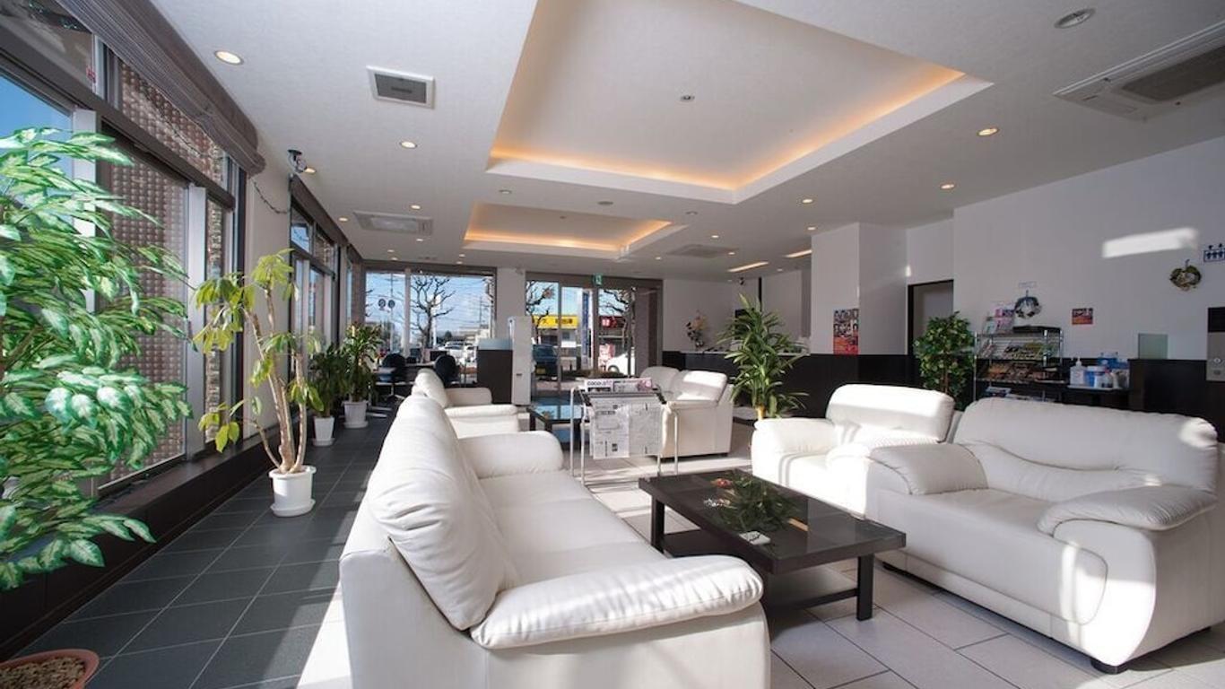 Omura Station Hotel