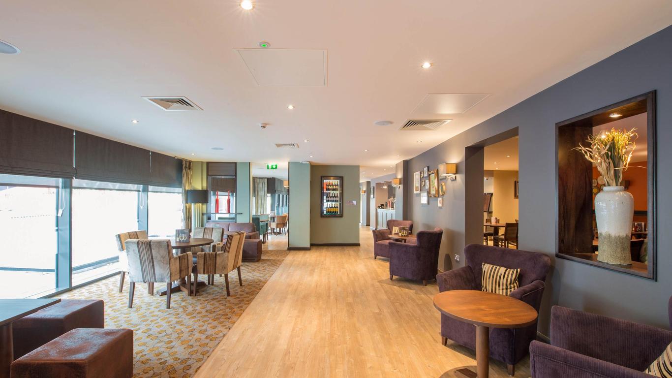 Premier Inn Manchester City West