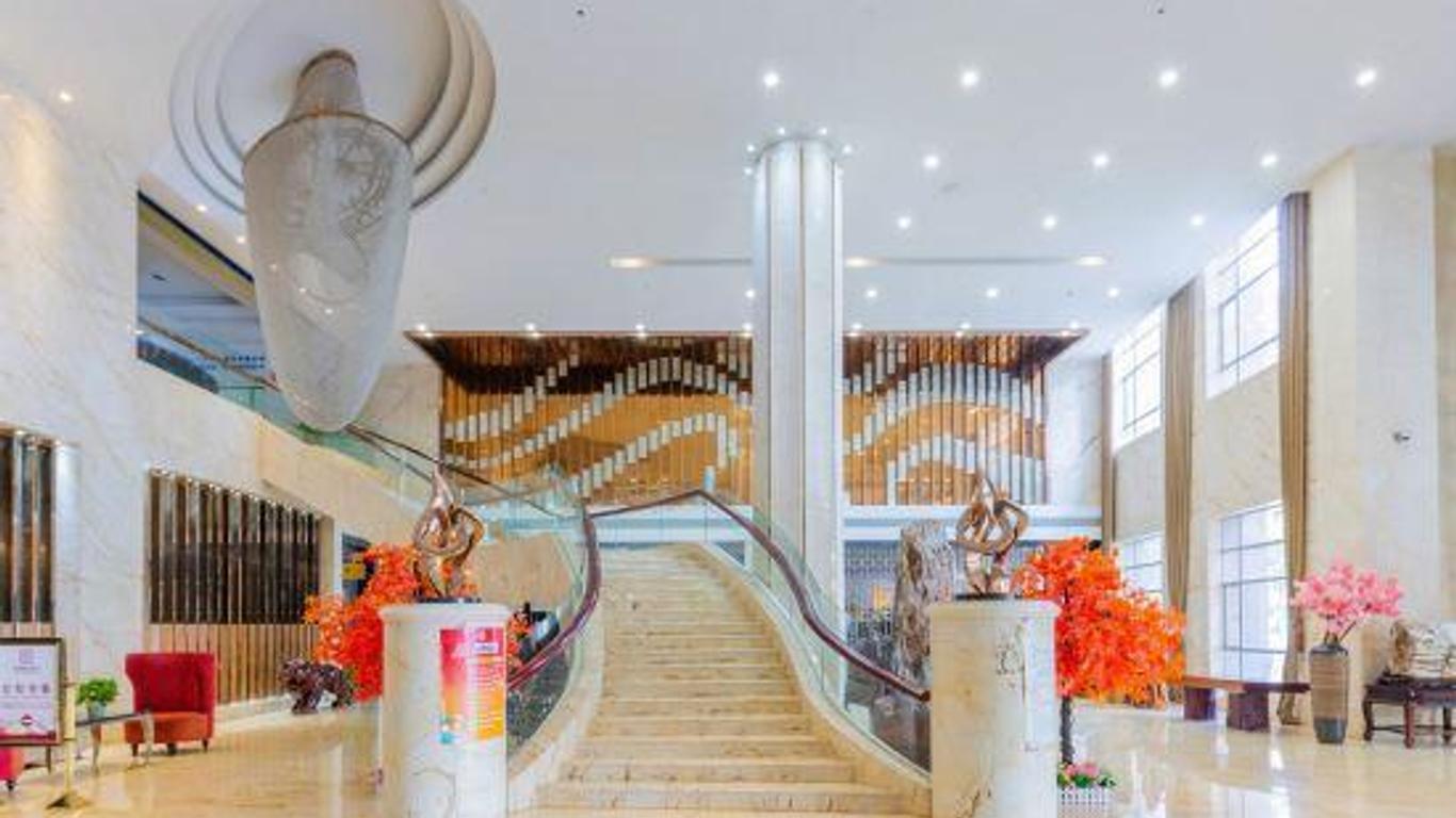 Donghui Hotel