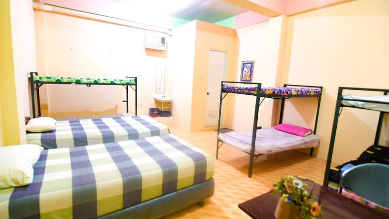 Mom's Guesthouse Coron - Hostel