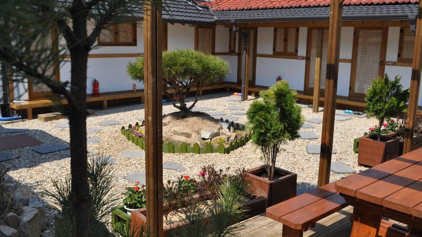 Tosarang Guesthouse