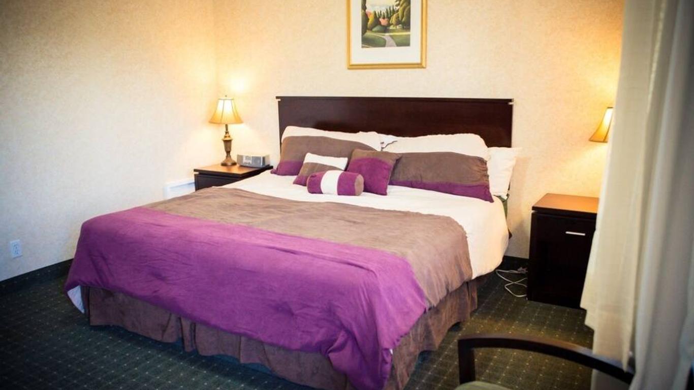 Langley Hwy Hotel