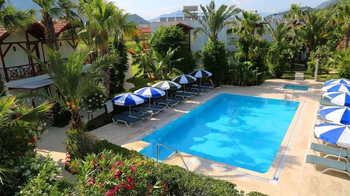 Arkadas Otel