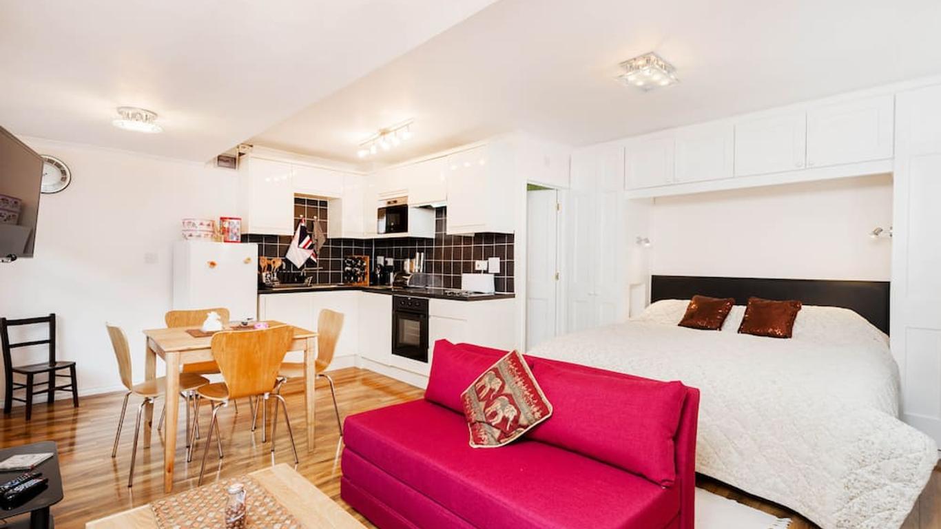 Henley-on-Thames Studio Apartment