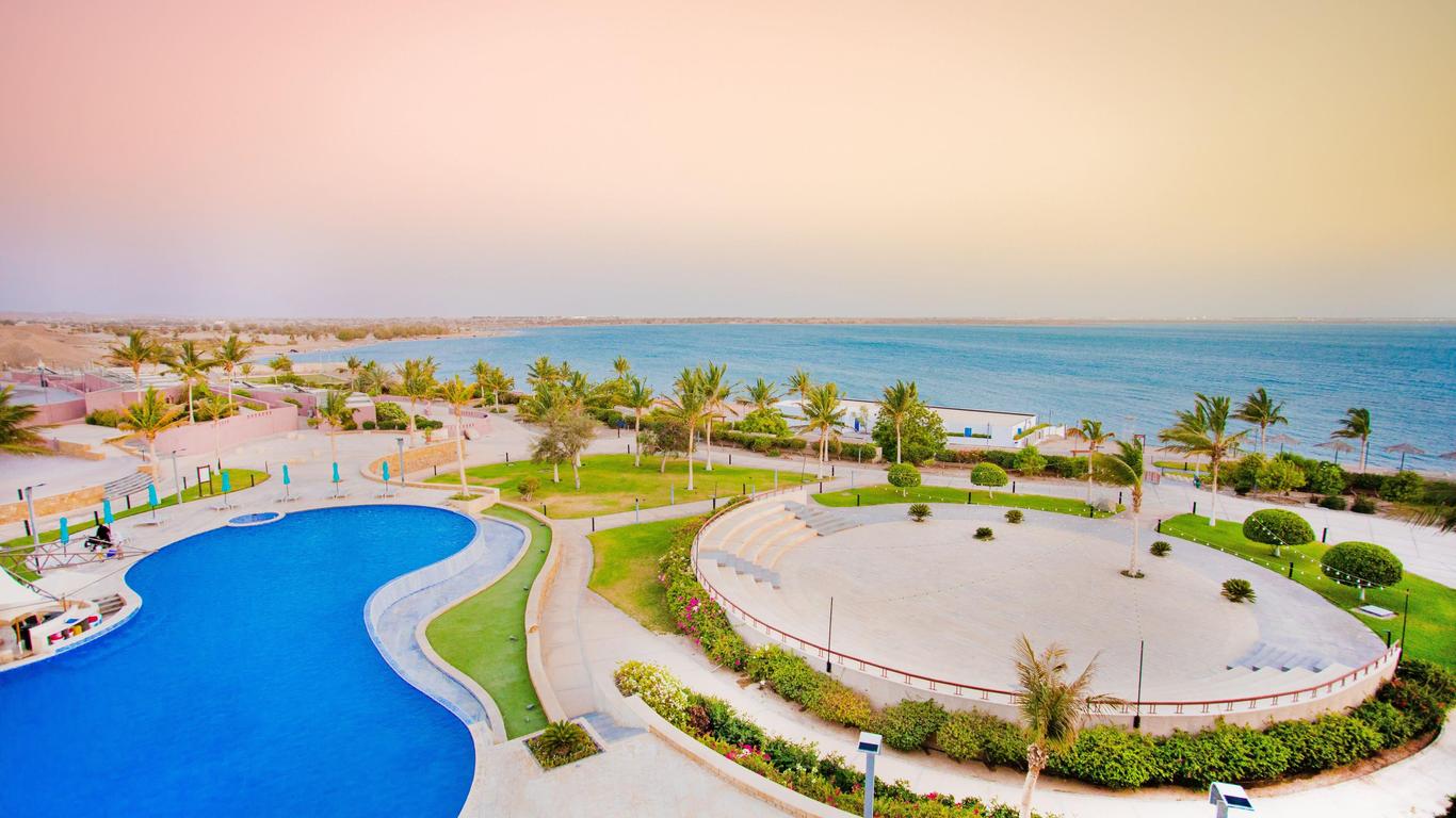 Royal L'azure Resort