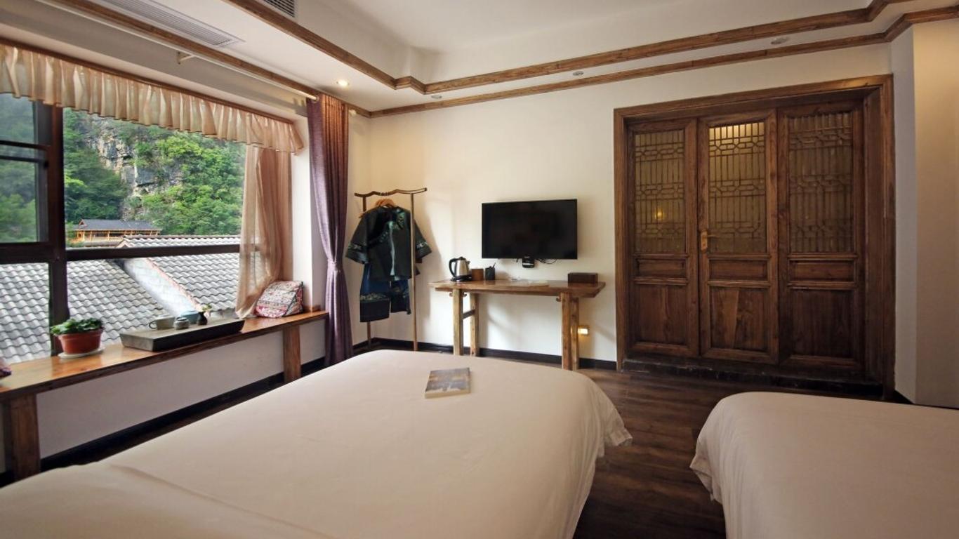 Zhangjiajie One City One Inn