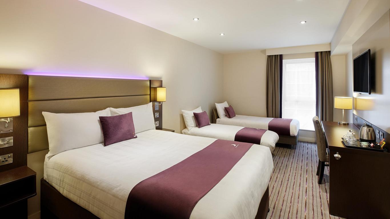 Premier Inn Leicester Central (A50)