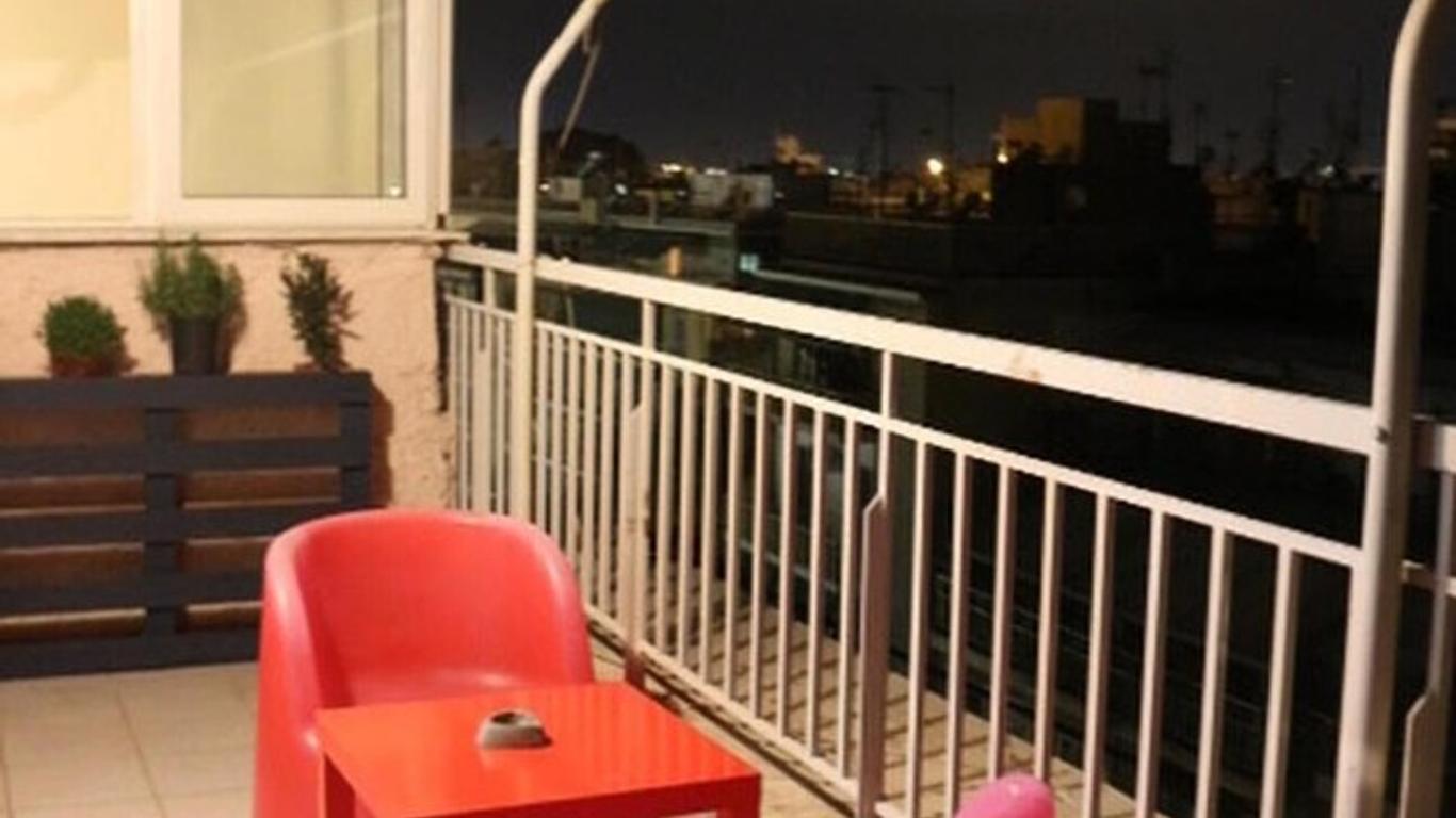 Private 6th Floor Apt!double Bed And Acropolis View!!in The Center Of Athens