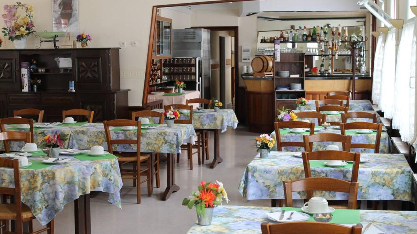 Logis Hôtel Beauséjour
