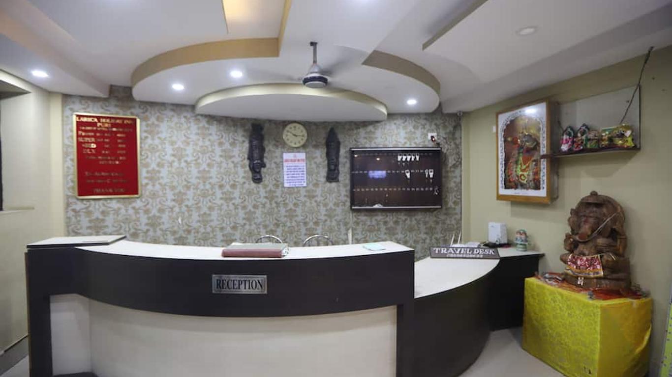 Larica Holiday Inn