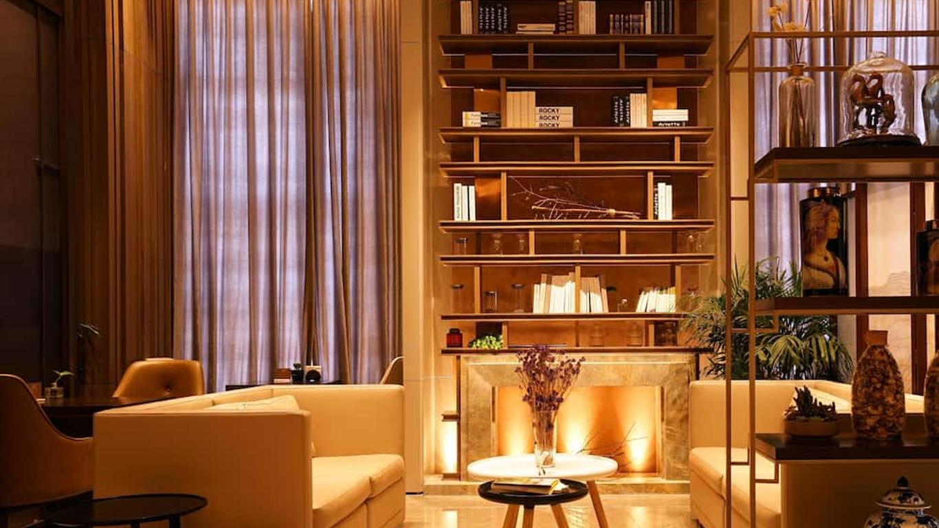 Kuanrong Luxury Suites Hotel(Daping Times Square)