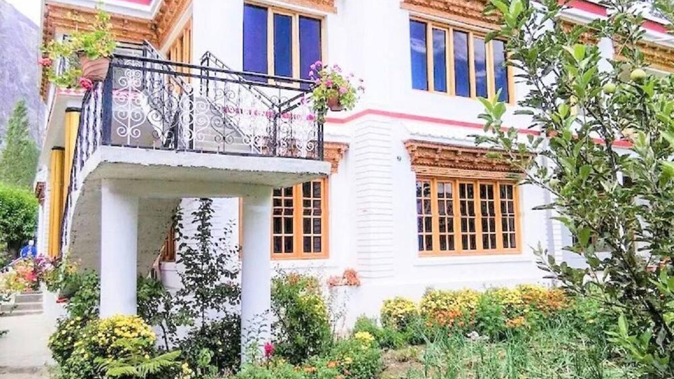 Galaxy Guest House