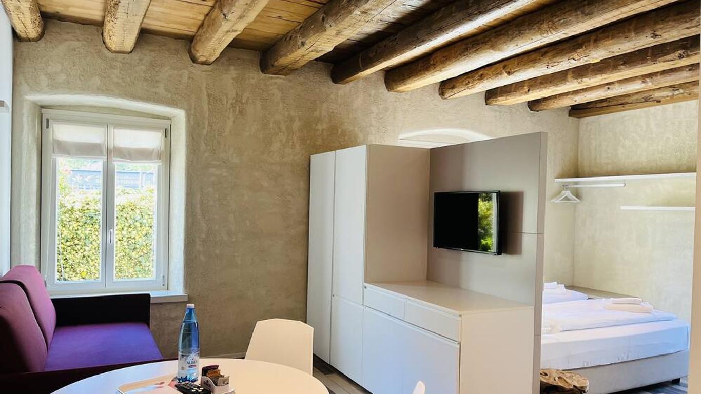 Albola Suite Holiday Apartments