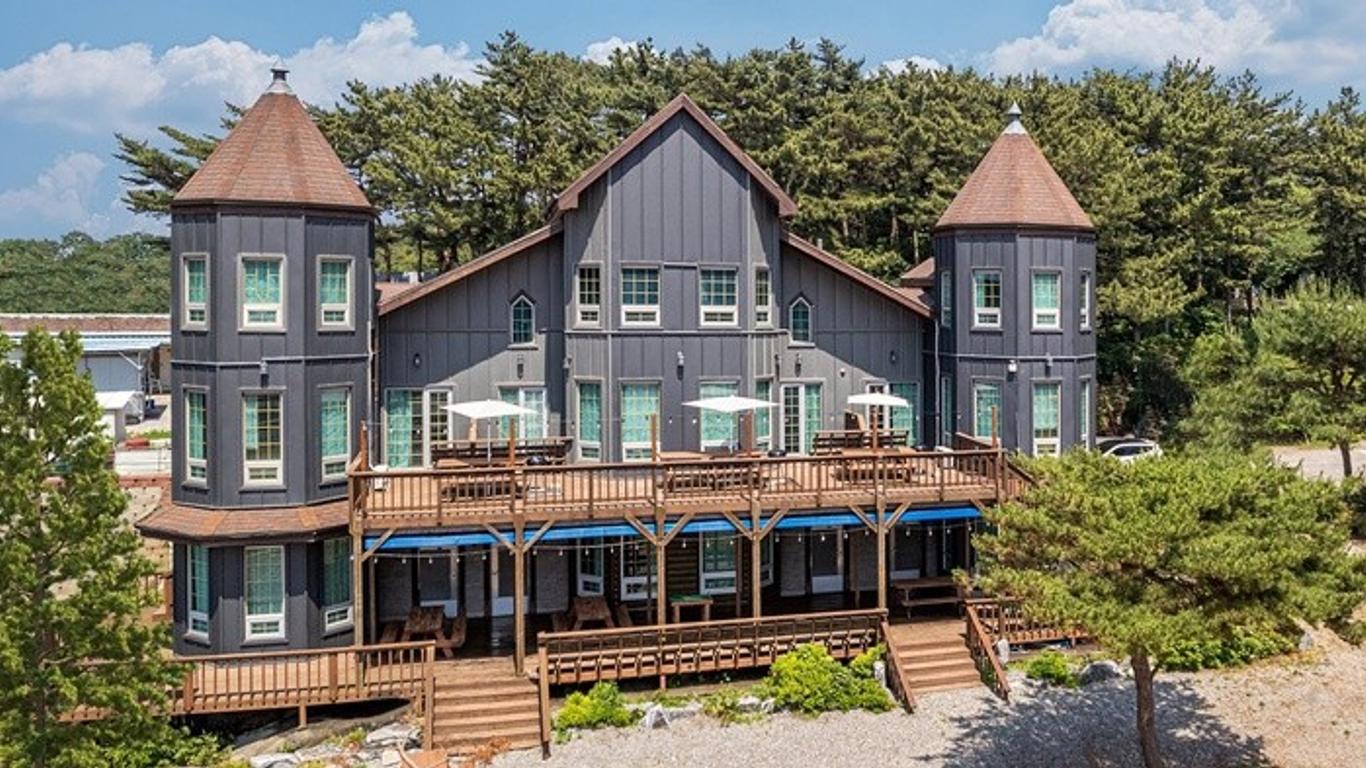Taean Beach Terrace Pension