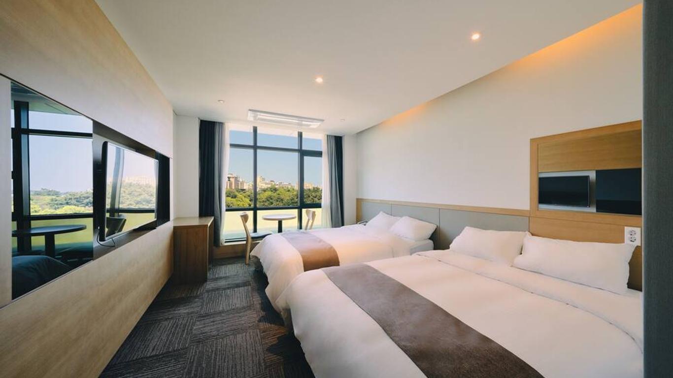 Poonggyung Hotel