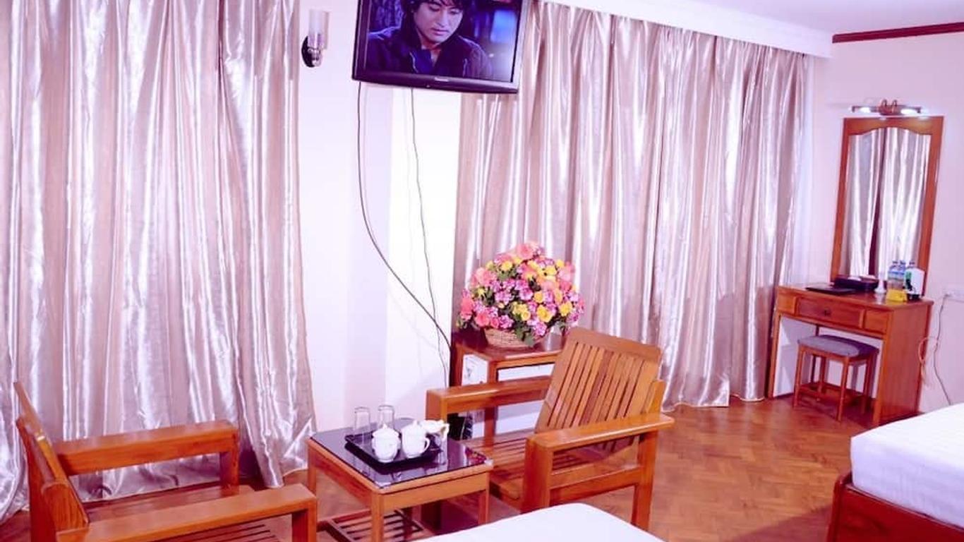 Royal Power Hotel