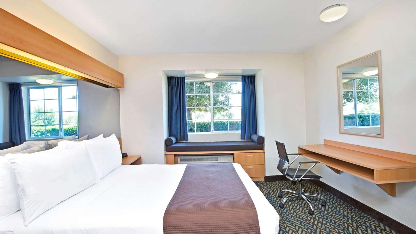 Microtel Inn & Suites by Wyndham Morgan Hill/San Jose Area