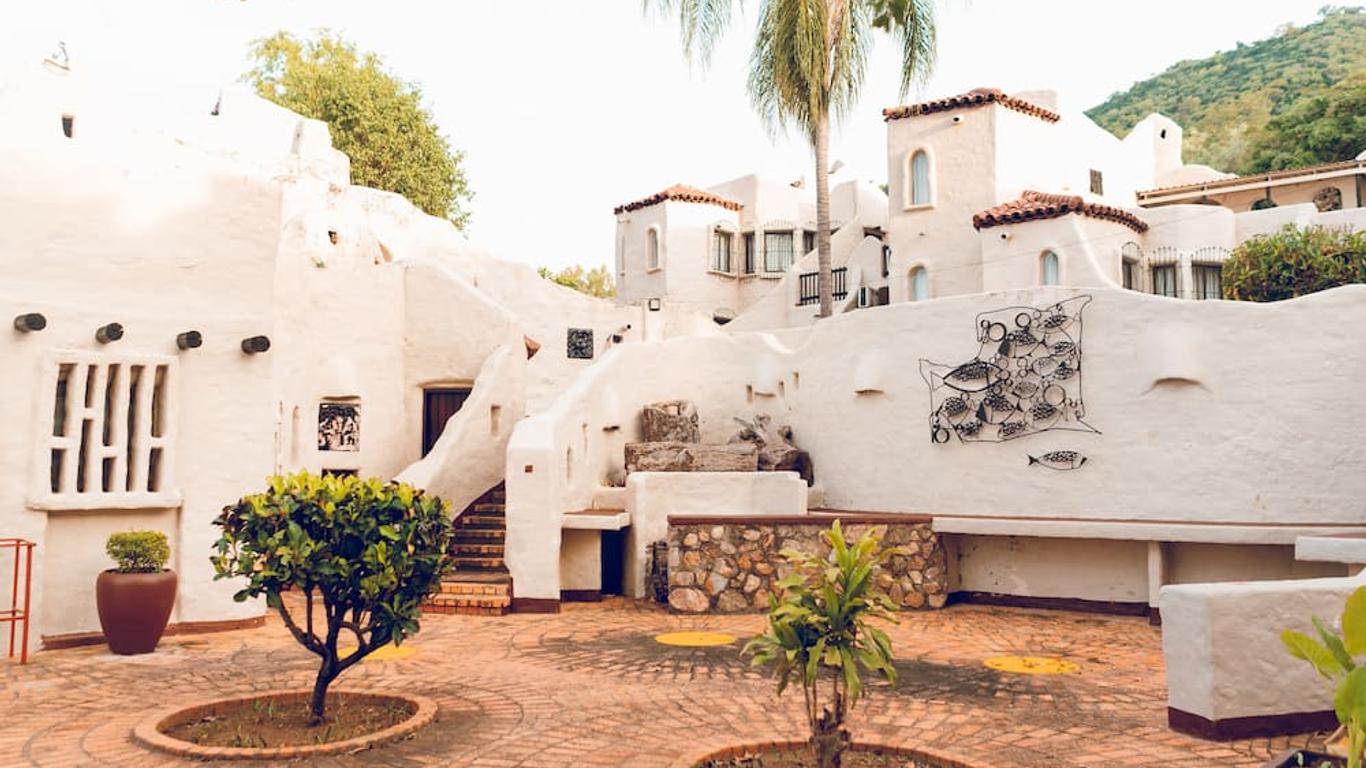 Caribbea Bay Resort