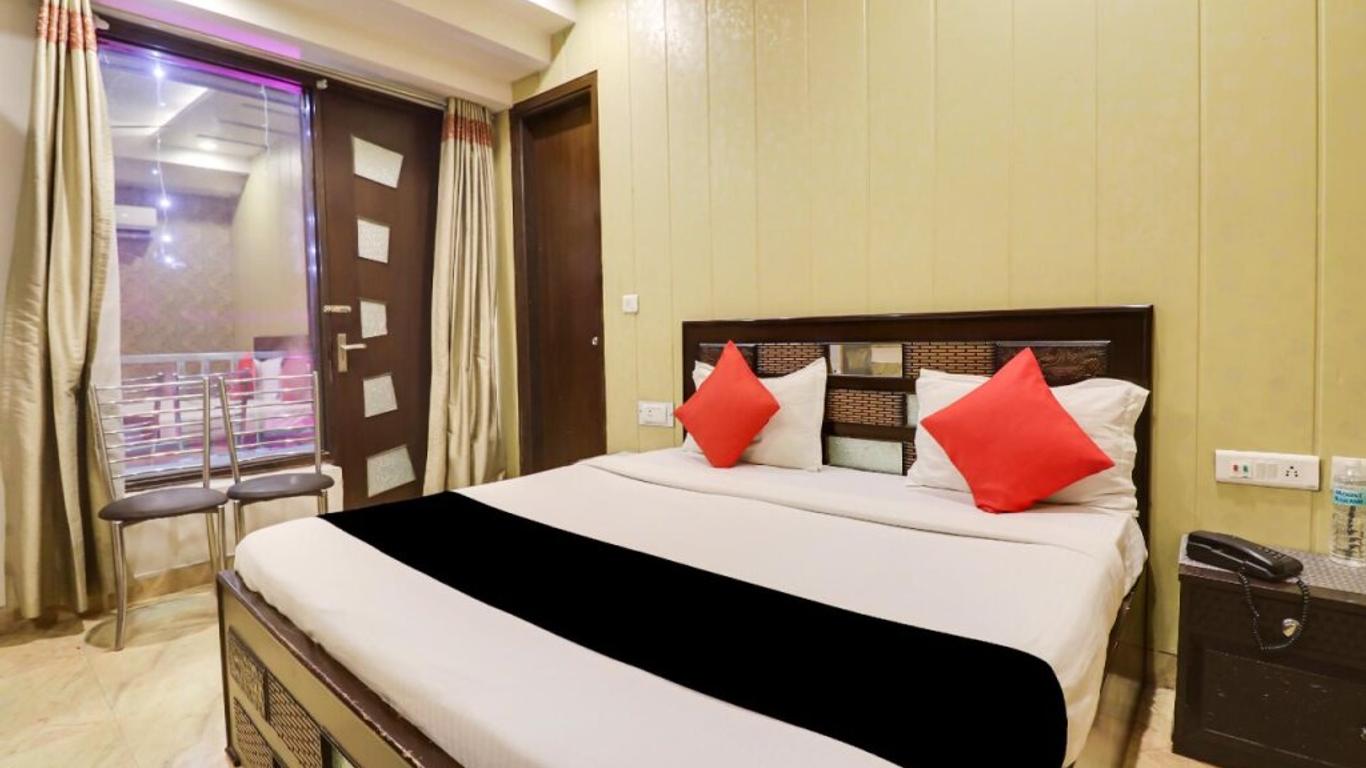 OYO Townhouse 771 Royal Mirage